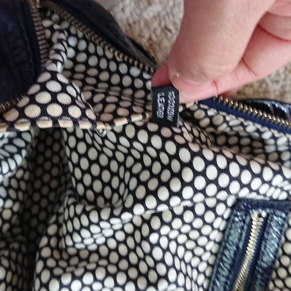 Marc by Marc Jacobs navy Crinkle Patent bag - Picture 4 of 12